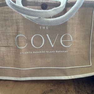 Cove Atlantis Beach Tote. Not used, only packed in suitcase to bring home.